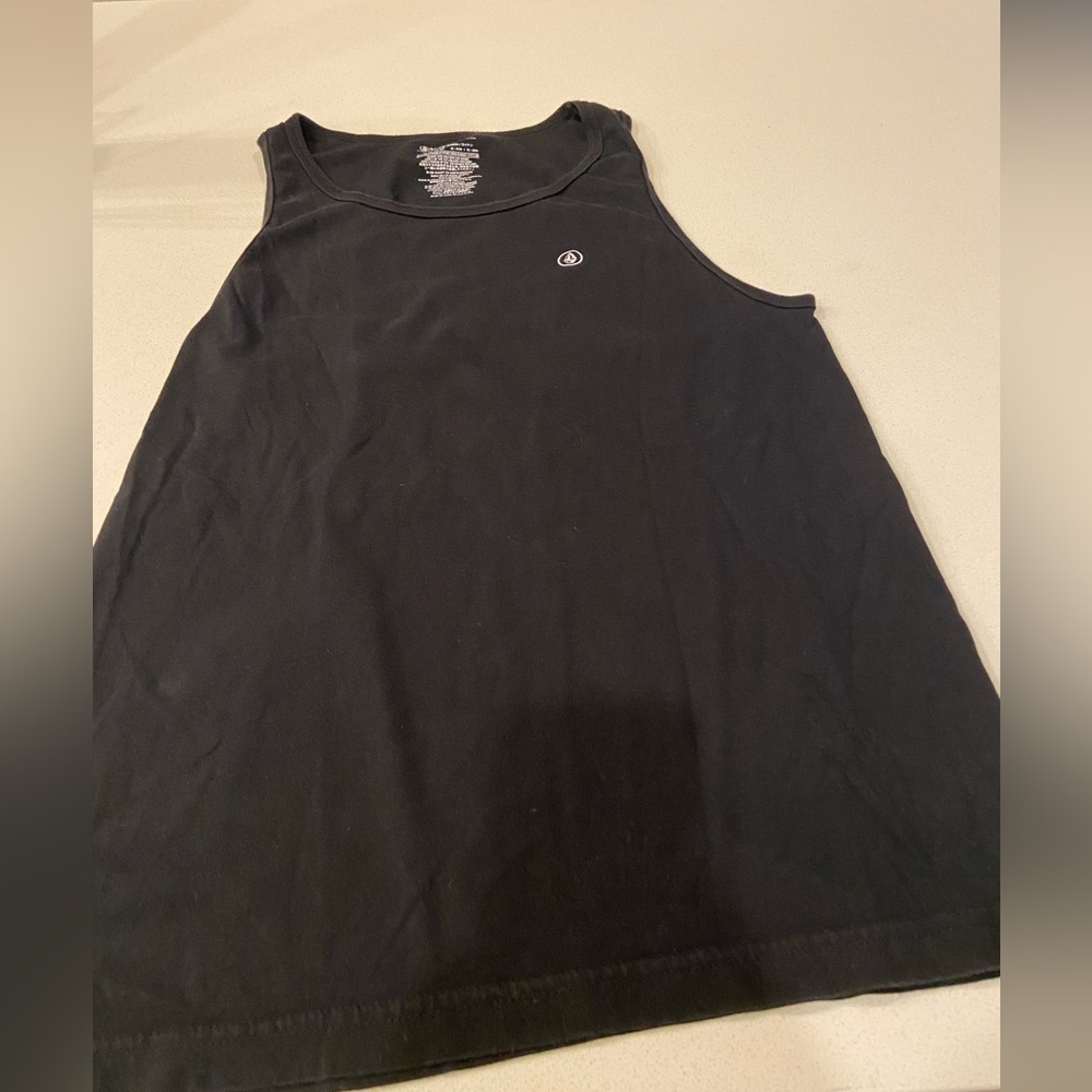 Volcom tank